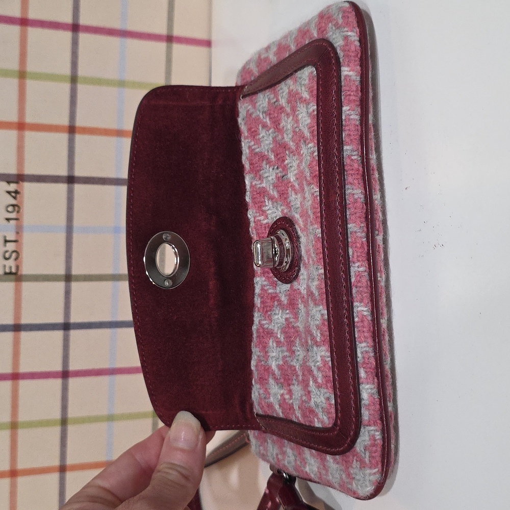 NEW, Vintage Coach Hamptons Houndstooth Skinny Turnlock Wristlet - Picture 8 of 16